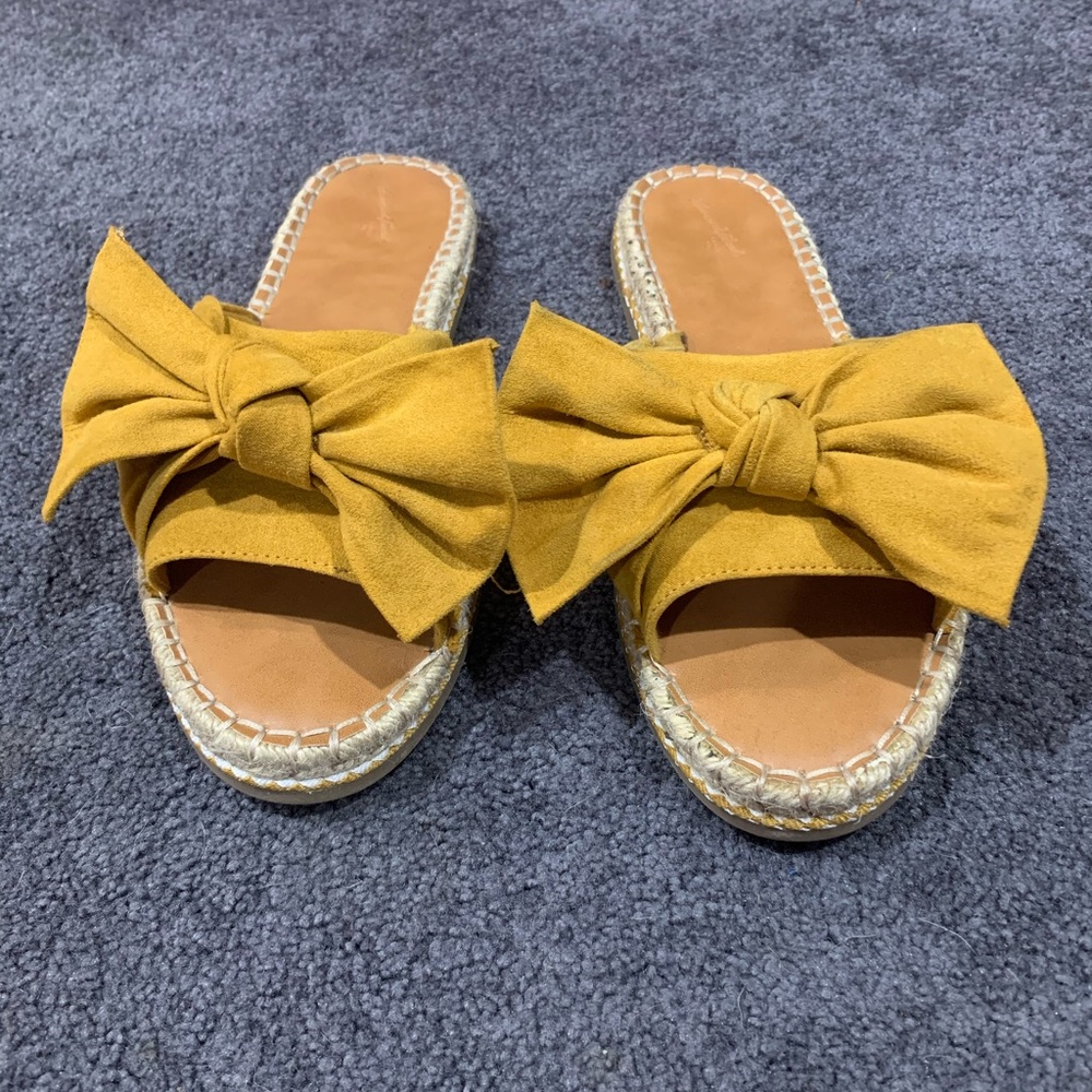 Size 11 yellow bow espadrille sandal